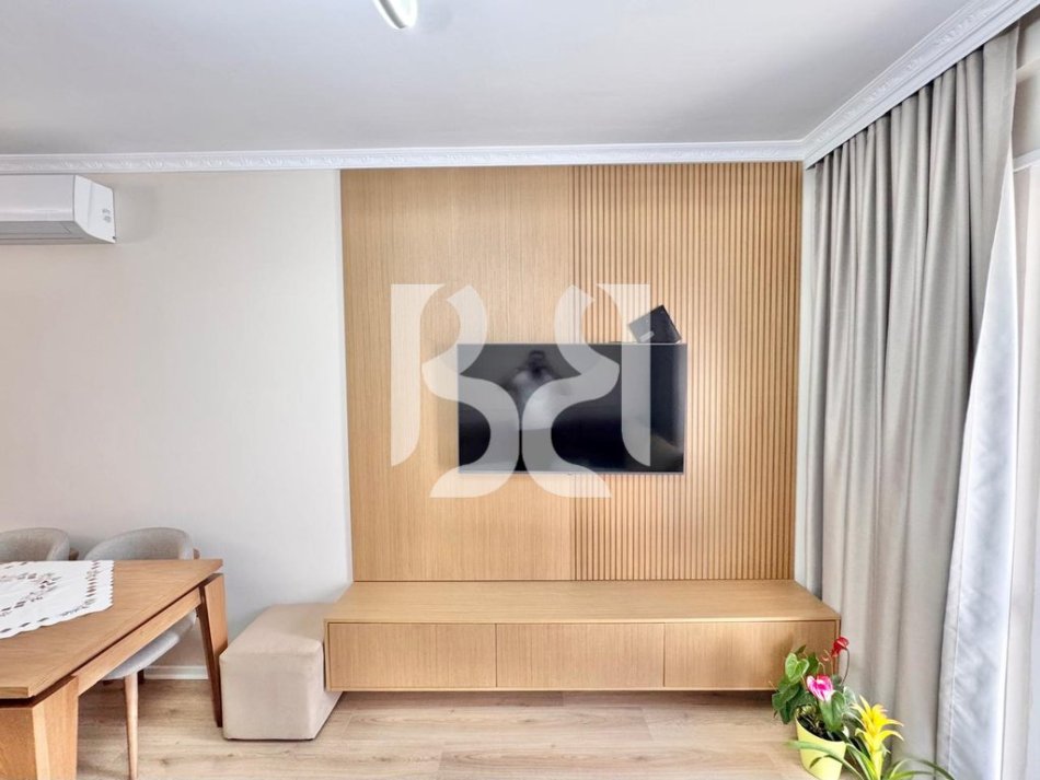 Tirane, shitet apartament 2+1 Kati 2, 101 m² 170.000 € (Astir)