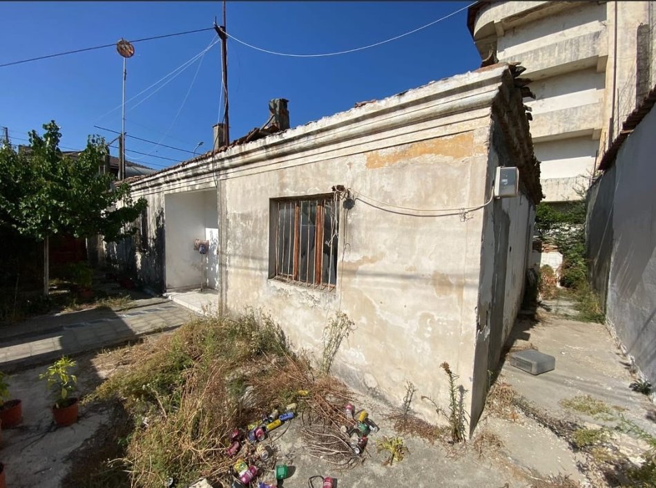 Kavaje, shitet shtepi 2+1 Kati 1, 208 m² 30.000 € (shetitorja,Josif Budo,Kavaje)