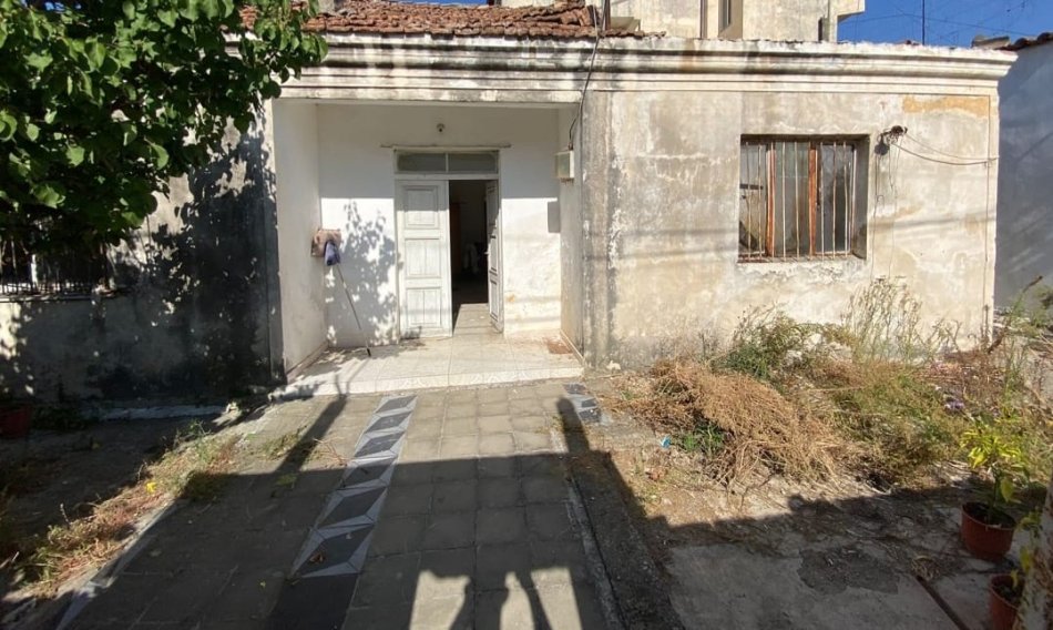 Kavaje, shitet shtepi 2+1 Kati 1, 208 m² 30.000 € (shetitorja,Josif Budo,Kavaje)