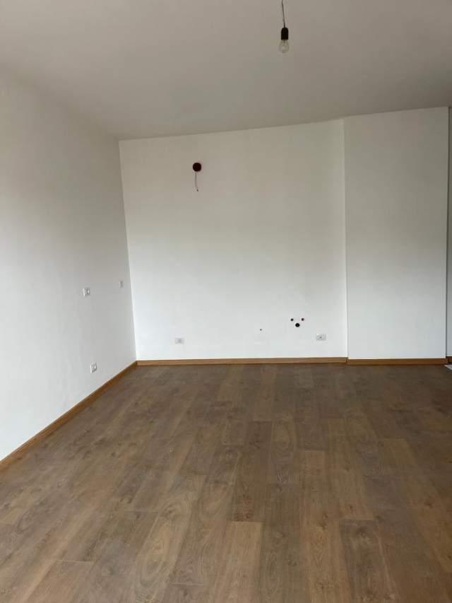 Tirane, shitet 2+1 Kati 1, 113 m² 120.000 Euro