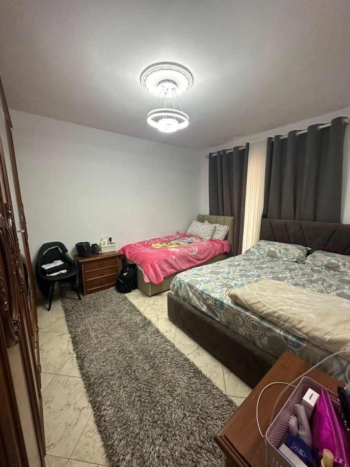 Tirane, jepet me qera apartament 1+1 Kati 3, 74 m² 500 € (myslym shyr)
