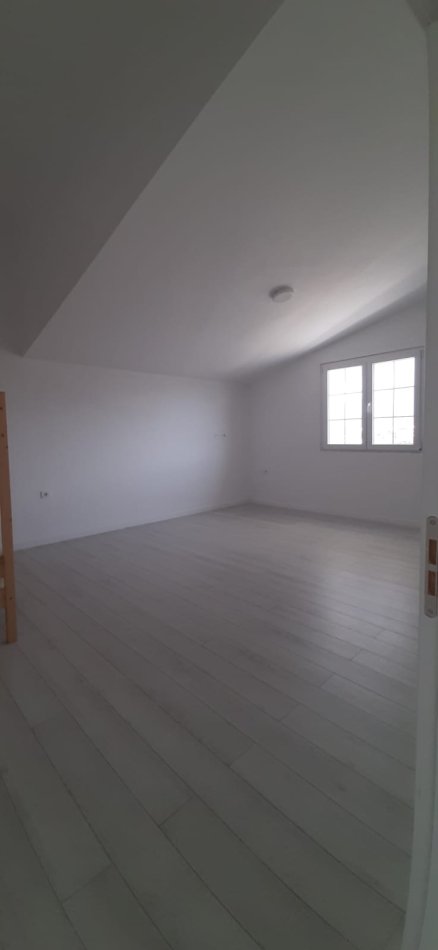Qera, Vilë, Mjull Bathore, - 2000€ | 500 m²