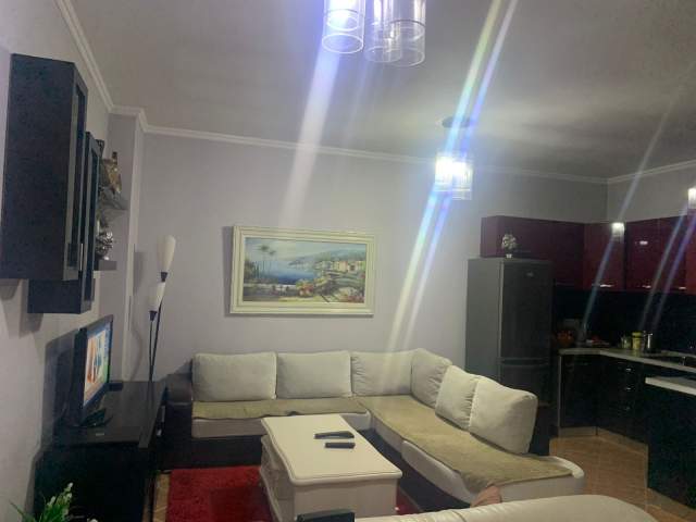 Tirane, shitet apartament Kati 6, 102 m² 95.000 Euro
