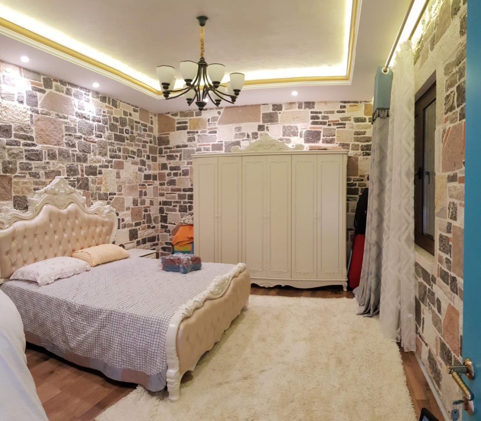 Tirane, shitet apartament 2+1 Kati 1, 162 m² 190.000 € (Ndroq)