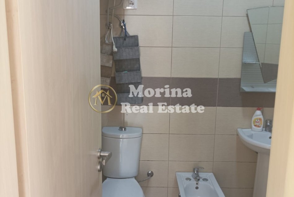 Tirane, jepet me qera apartament 2+1 Kati 3, 100 m² 350 € (Fresku)