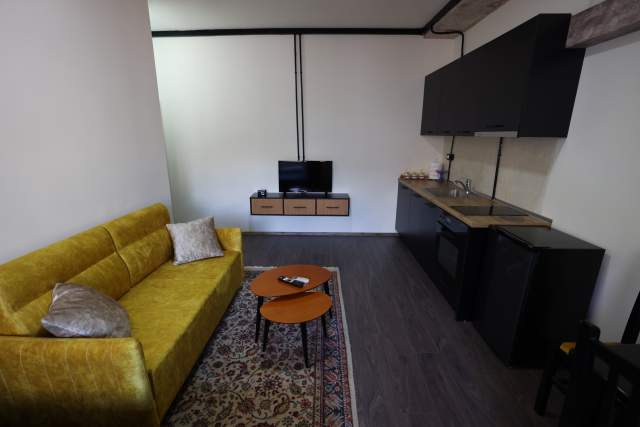Tirane, shitet apartament 1+1+BLK Kati 5, 100 m² 140.000 Euro (Besim Fuga)