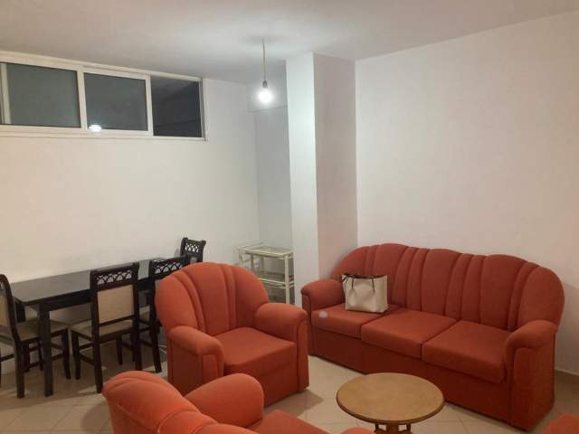Tirane, jepet me qera apartament 2+1+BLK Kati 1, 92 m² 500 Euro (Komun Parisi)