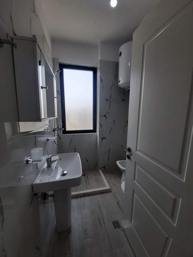 Tirane, jepet me qera apartament Kati 7, 73 m² 350 Euro (Teodor Keko)