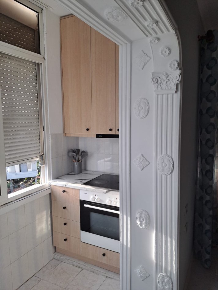 Tirane, jepet me qera apartament 2+1+Ballkon Kati 4, 90 m² 550 € (Pas Delijorgjit)