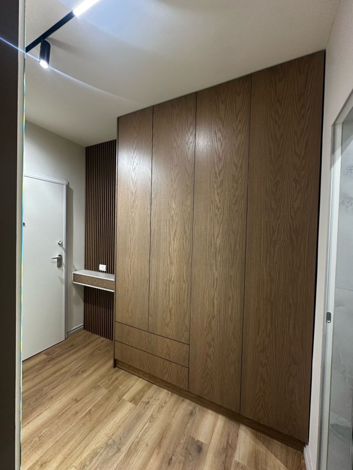 Tirane, jepet me qera apartament 2+1+Ballkon Kati 2, 81 m² 700 € (Rruga Mergimi)