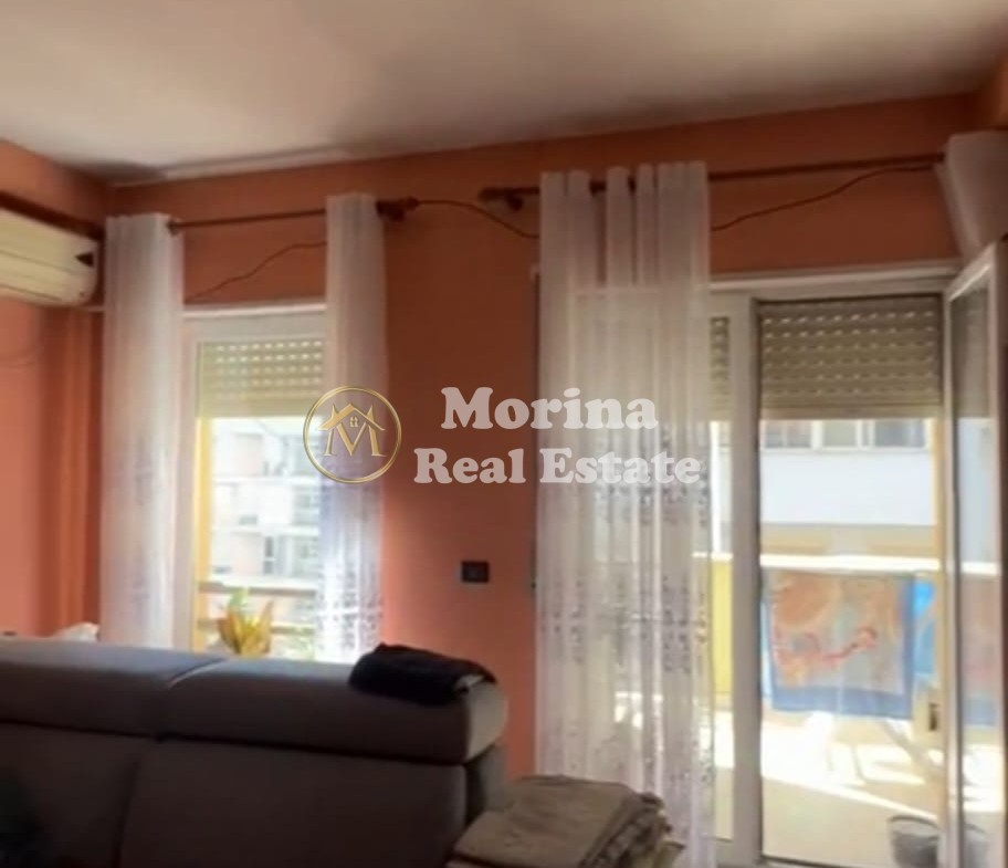 Tirane, shitet apartament 2+1 Kati 6, 117 m² 230.000 € (Rruga e Barrikadave)