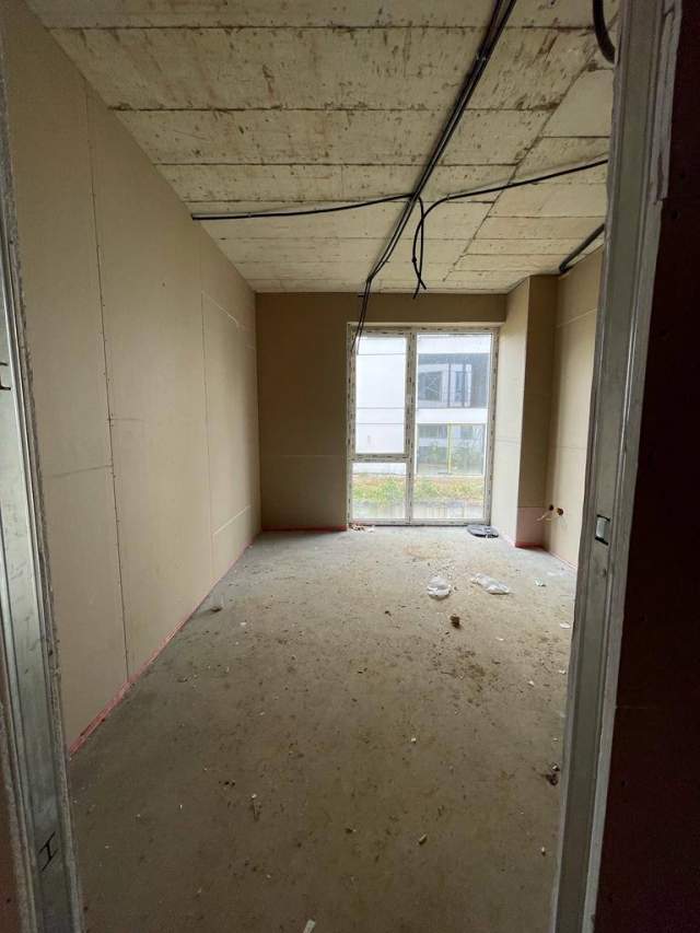 Tirane, shitet 141 m² 299.000 Euro