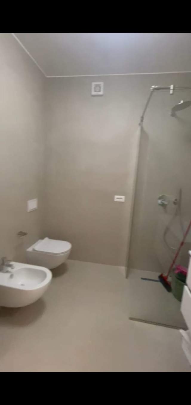 Tirane, jepet me qera apartament 2+1+BLK Kati 6, 60 m² 650 Euro (rruga kavajes)