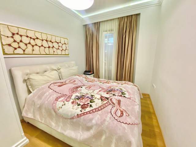 Tirane, jepet me qera apartament 2+1 Kati 8, 103 m² 800 Euro (Rruga e Barrikadave)