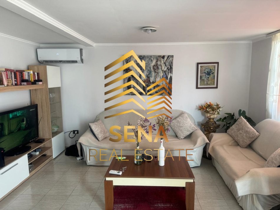 Tirane, jepet me qera apartament 1+1+Ballkon Kati 4, 70 m² 450 € (Rruga Bardhyl)