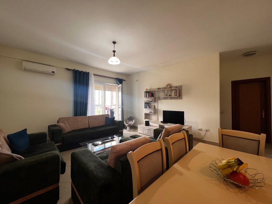 Tirane, shitet apartament 2+1+Ballkon Kati 6, 108 m² 275.000 € (Kopshti Zoologjik)