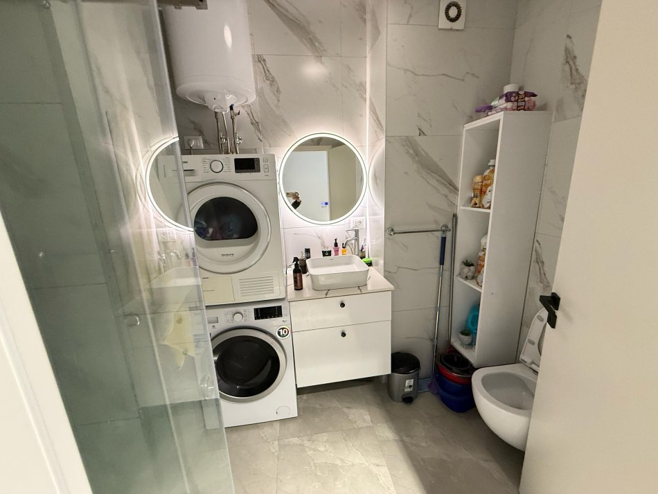 Tirane, jepet me qera apartament 2+1 Kati 2, 90 m² 400 € (ali demi)