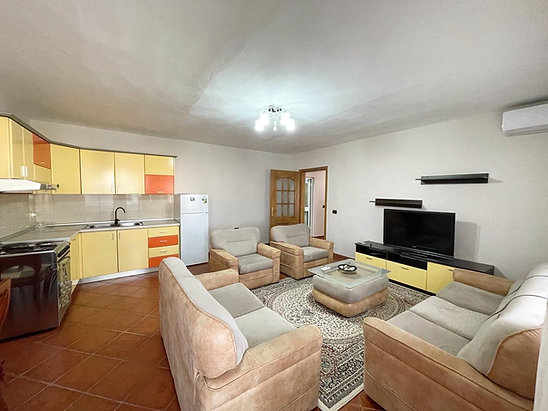Tirane, jepet me qera apartament 1+1 Kati 2, 70 m² 400 Euro (Palma e Arte)