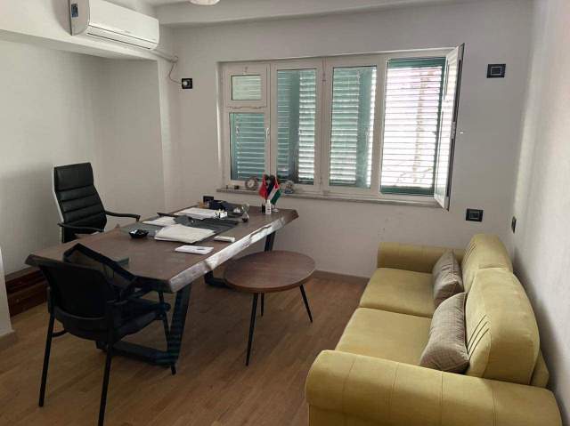 Tirane, jepet me qera Kati 2, 70 m² 500 Euro