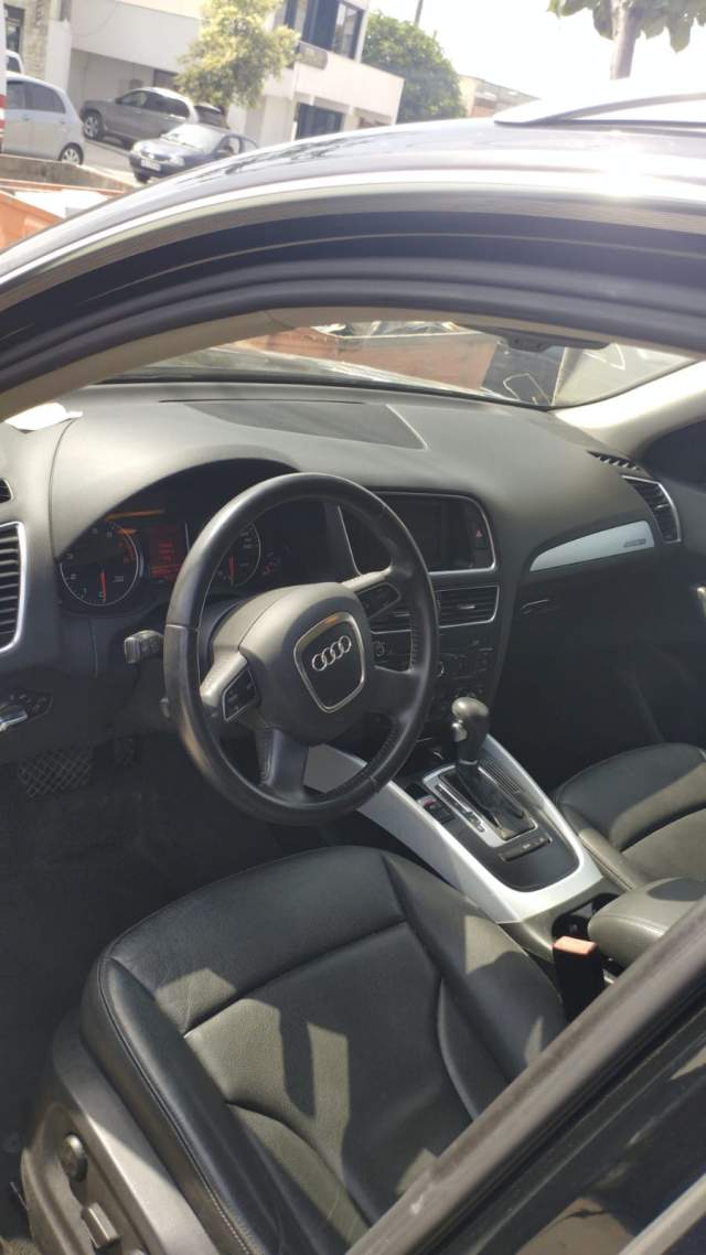 Tirane, shes makine Audi Q5 Viti 2012, 9.500 Euro