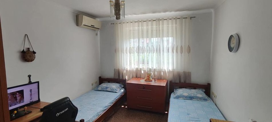 Tirane, shitet apartament 2+1+Ballkon Kati 5, 75 m² 113.000 € 