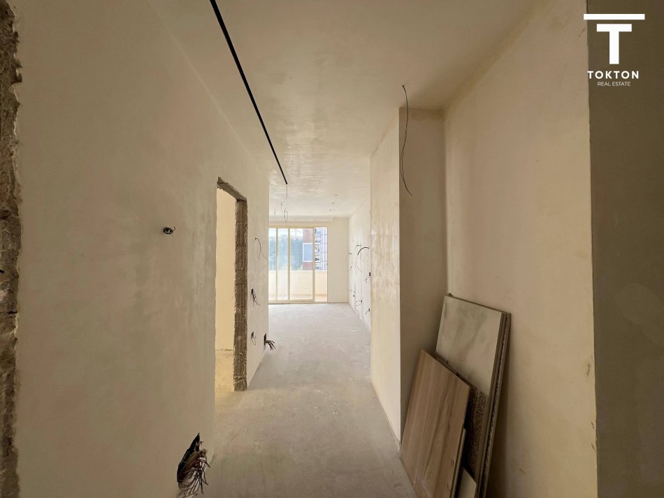SHITET, APARTAMENT 2+1+2, ISH-FUSHA E AVIACIONIT, TIRANË,TT 745