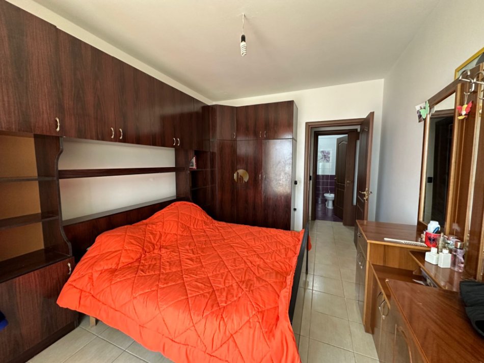 Tirane, shitet apartament 2+1+Ballkon Kati 5, 97 m² 125.000 € (Astir – Bulevardi i Kasharit)