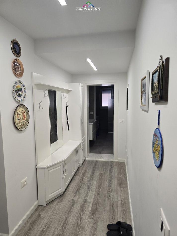 Tirane, shes apartament 2+1 Kati 3, 92 m² 250.000 € (Bllok)