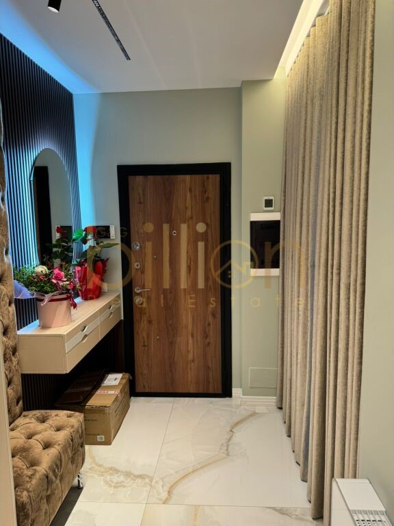 TEK BULEVARDI I RI , SHITET APARTAMENT 210 M2, LUXURY, ID: Billion3425