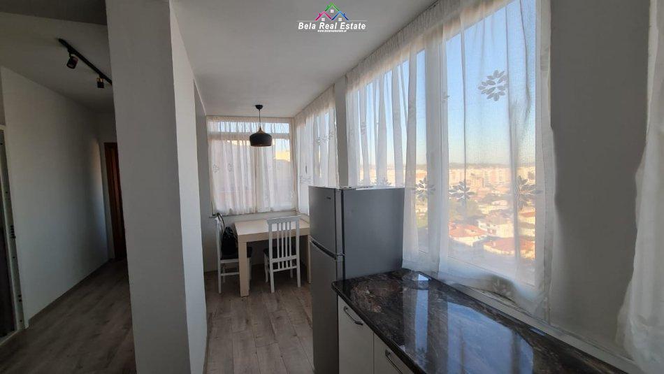 Tirane, jepet me qera apartament Kati 11, 45 m² 400 € (rruga e kavajes)
