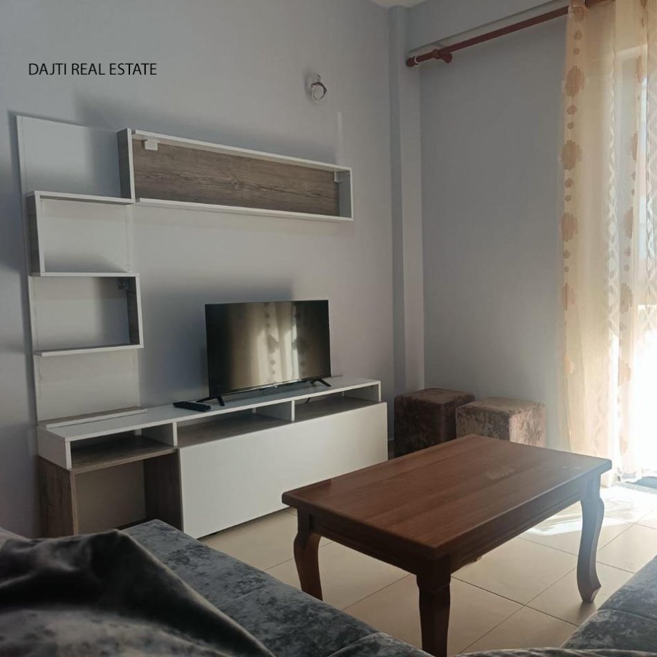 Tirane, jepet me qera apartament 2+1+Aneks+Ballkon Kati 5, 90 m² 350 € (Te Thesari,Fresku)