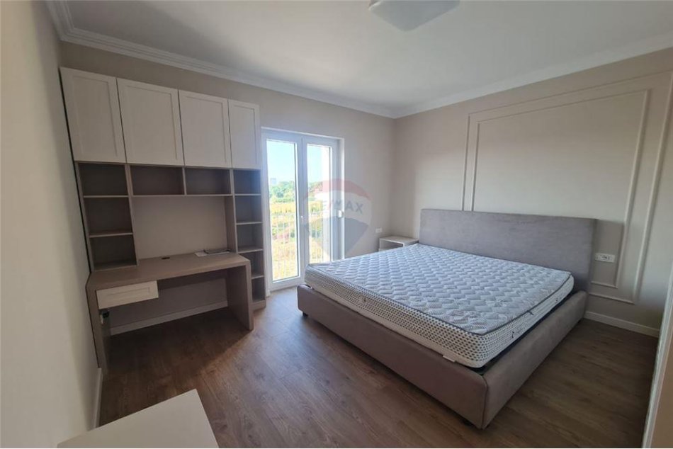 Tirane, shitet apartament 2+1 Kati 3, 110 m² 320.000 € (Rruga Liqeni i Thate - Tirana e Re - Liqeni i Tiranës)