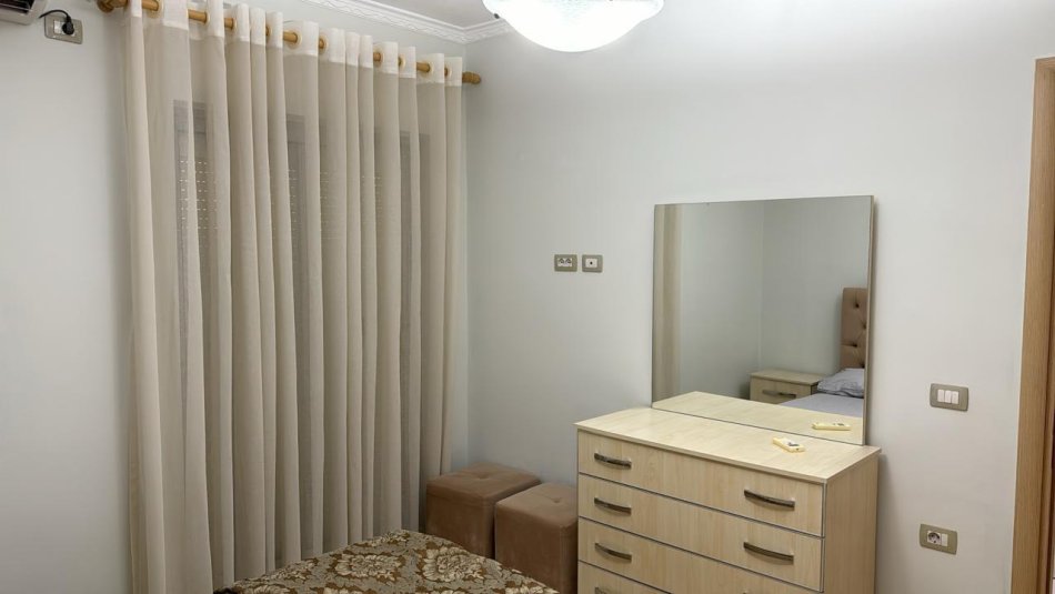 Tirane, jepet me qera apartament 2+1 Kati 5, 98 m² 600 € (Don Bosko)