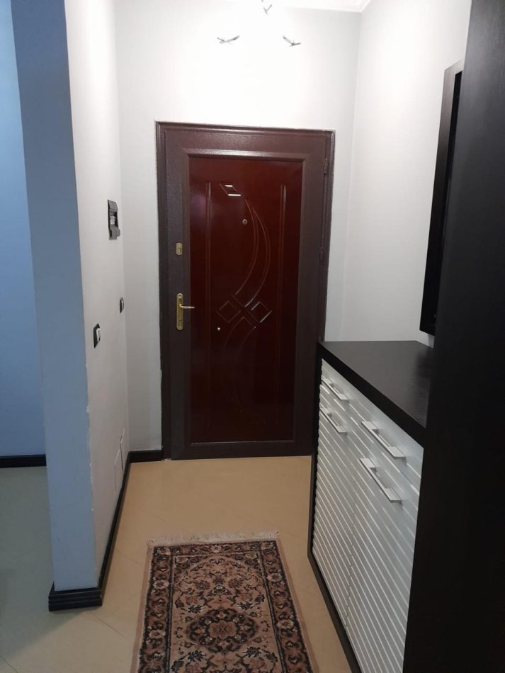 Tirane, jepet me qera apartament 2+1 Kati 5, 70 m² 500 € (vilat gjermane)