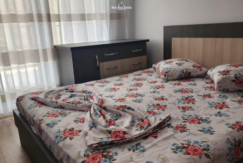 Tirane, jepet me qera apartament 1+1+Ballkon Kati 1, 60 m² 400 € (ALI DEMI)