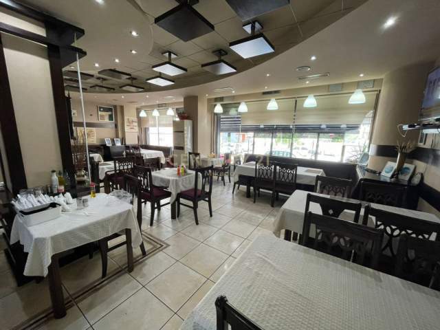 Tirane, shitet ambjent biznesi Kati 1, 155 m² 350.000 Euro (Laprake)