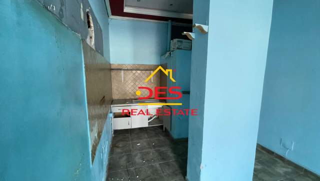 Vlore, jepet me qera dyqan Kati 0, 30 m² 300 Euro (Lungomare Vlore)