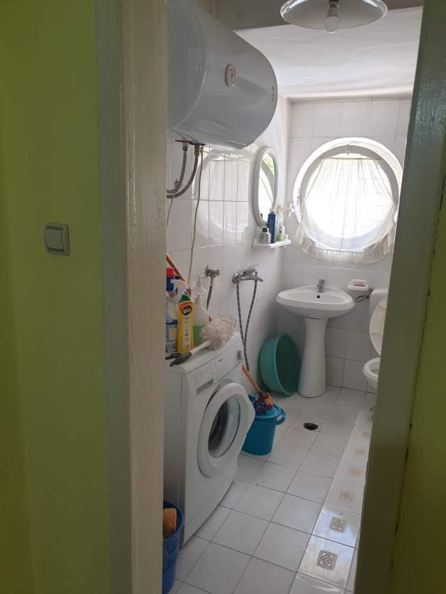 Tirane, shes apartament 2+1+BLK Kati 0, 63 m² 95.000 Euro (M. Shyri)