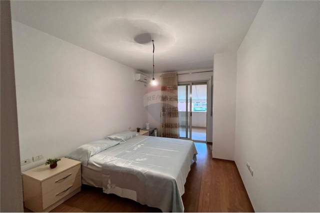 Tirane, shitet apartament 2+1 Kati 1, 108 m² 99.000 Euro (astir)