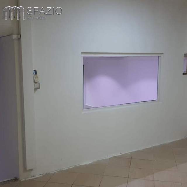 Tirane, shitet dyqan Kati 0, 70 m² 159.000 Euro (Rruga ''Elbasanit'')