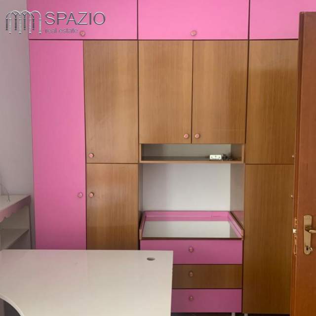 Tirane, jepet me qera apartament 2+1+BLK Kati 3, 104 m² 400 Euro (Rruga ''Muhamet Deliu'')