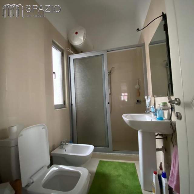 Tirane, jepet me qera apartament 1+1+BLK Kati 5, 80 m² 35.000 Leke (Rruga ''Thesarit'')