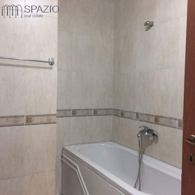 Tirane, jepet me qera apartament 3+1+BLK Kati 3, 160 m² 600 Euro (Rruga ''Qemal Stafa'')