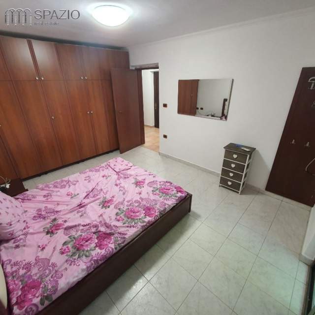 Tirane, jepet me qera apartament 2+1+BLK Kati 2, 105 m² 79.000 Leke (Rruga ''Nikolla Tupe'')