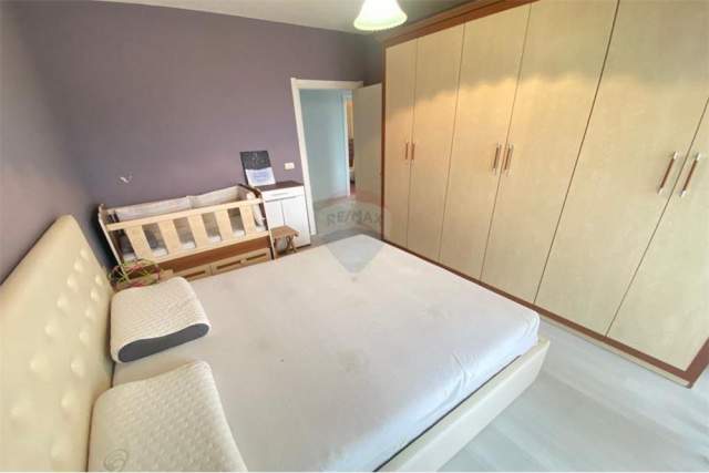 Tirane, jepet me qera apartament 110 m² 550 Euro (LIQENI I THATE)
