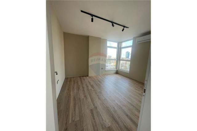 Tirane, jepet me qera ambjent biznesi Kati 6, 119 m² 1.200 Euro (APA GJON PALI 2)