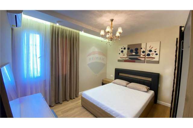 Tirane, shitet apartament 1+1+BLK 62 m² 99.900 Euro (shkolla e baletit)