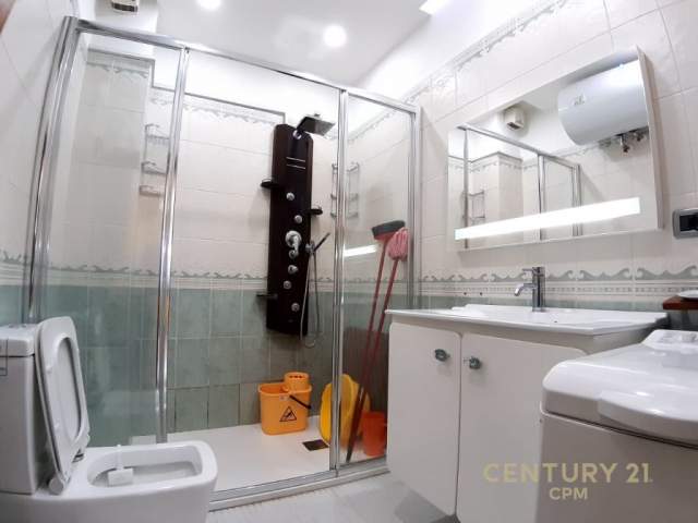 Tirane, shitet apartament 2+1 Kati 5, 125 m² 215.000 Euro (Komuna e Parisit)