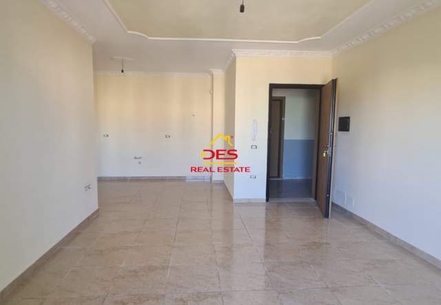 Vlore, ofert apartament 1+1+BLK Kati 2, 78 m² 78.000 Euro (Rruga Dhimiter Konomi, Vlore)
