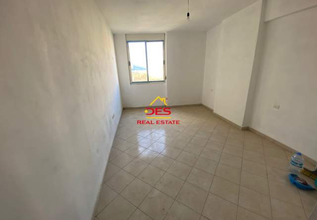 Orikum, shitet apartament Kati 3, 102 m² 65.000 Euro (Orikum)